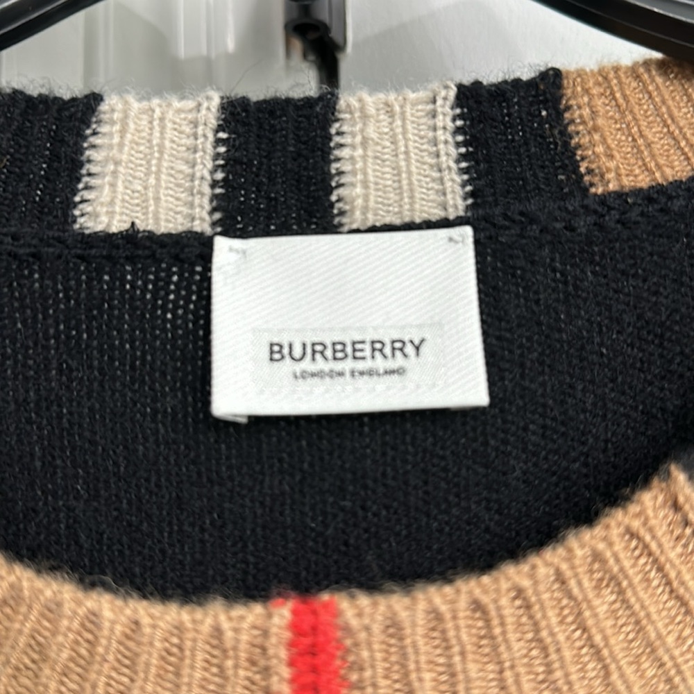 BURBERRY Cashmere Womens Sweater - Picture 2 of 5